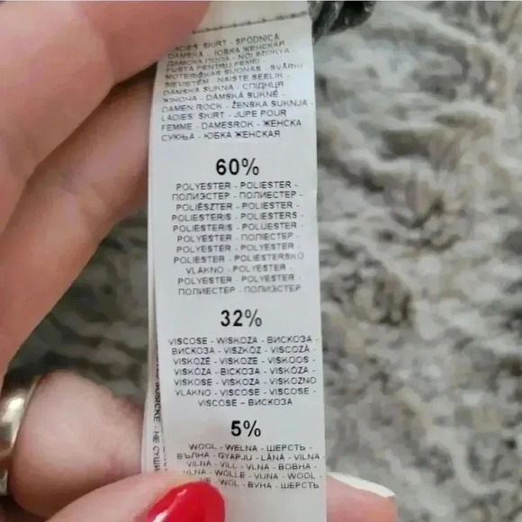 Nanette Lepore metallic shimmering skirt - Picture 6 of 7